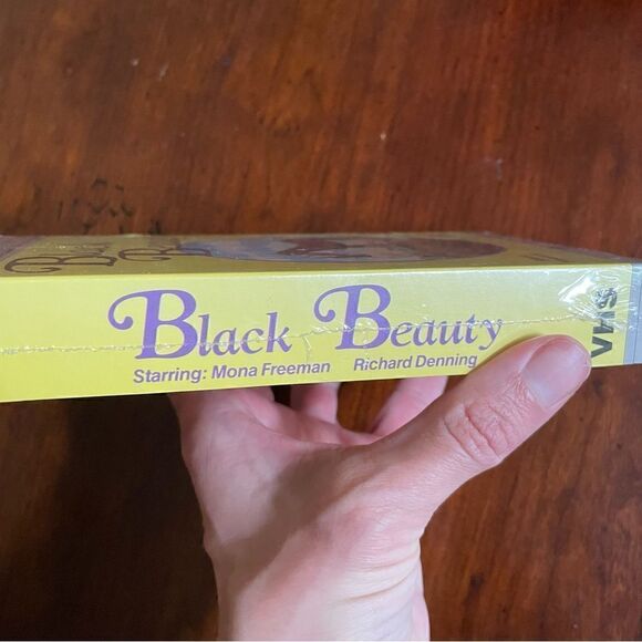 VHS Lot of 6 Classic Movies EUC - Picture 3 of 9